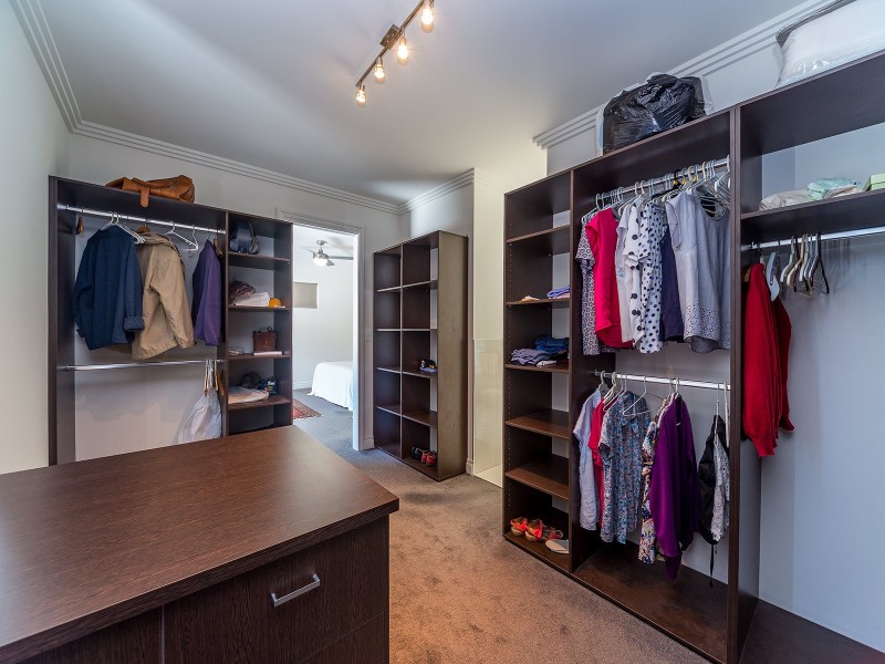 43 Bruce Avenue, Paradise Point QLD 4216