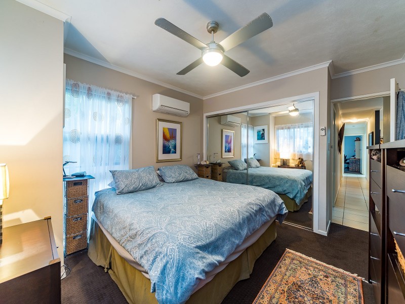 63 Nalkari Street, Coombabah QLD 4216