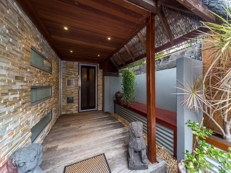 63 Nalkari Street, Coombabah QLD 4216