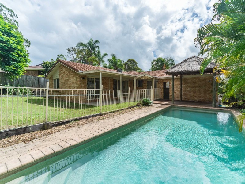 10 Gosford Court, Helensvale QLD 4212