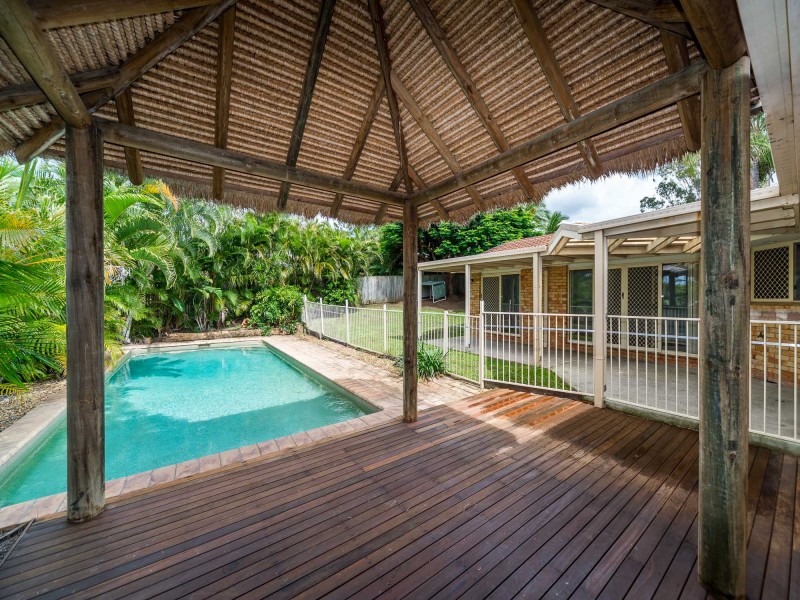 10 Gosford Court, Helensvale QLD 4212