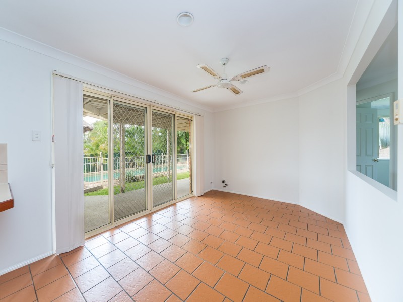 10 Gosford Court, Helensvale QLD 4212