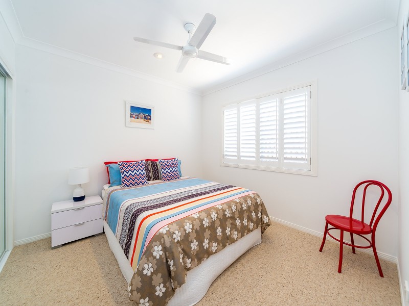 6 Biscay Way, Coombabah QLD 4216