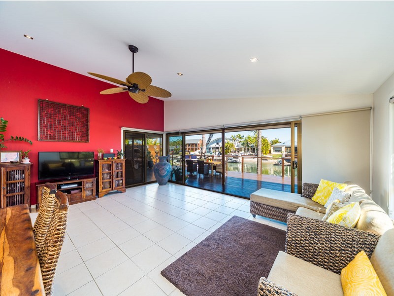 86 Oxley Drive, Paradise Point QLD 4216