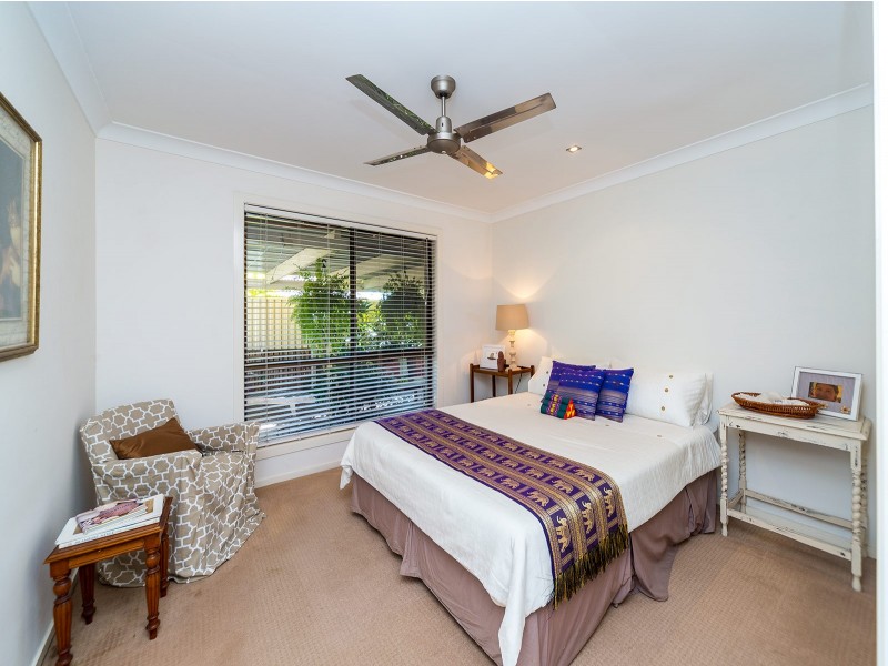 86 Oxley Drive, Paradise Point QLD 4216