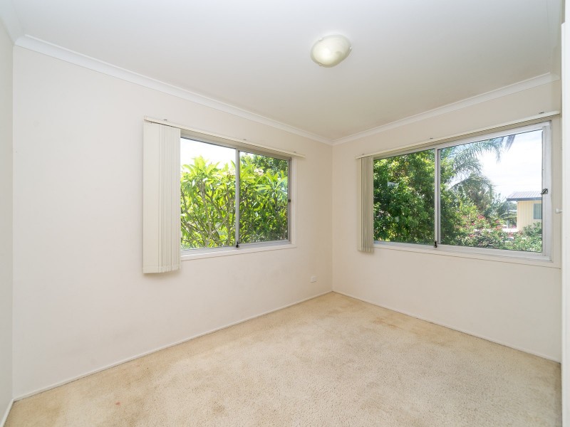 3 Kennedy Street, Biggera Waters QLD 4216