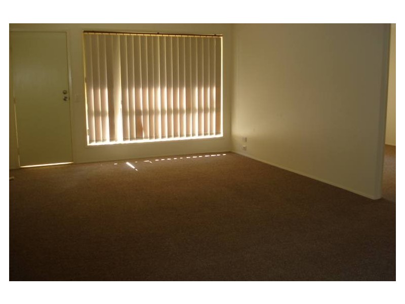 2/5 Waterbird Court, Coombabah QLD 4216