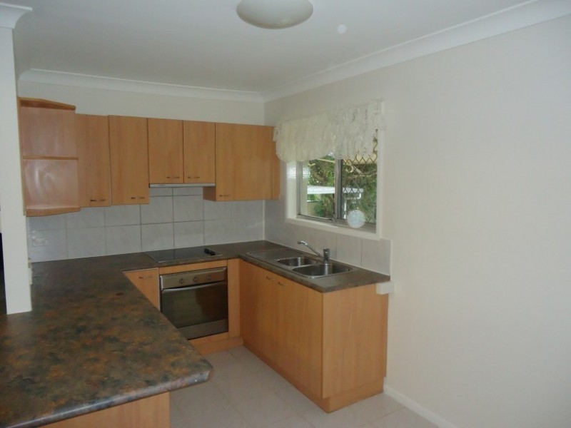 167 Government Road, Labrador QLD 4215
