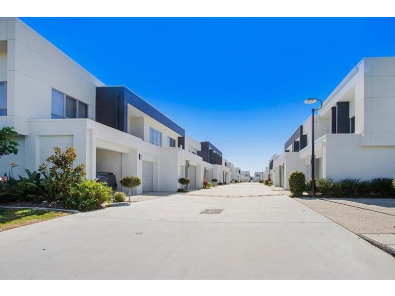 5/156 Marina Quays Boulevard, Hope Island QLD 4212