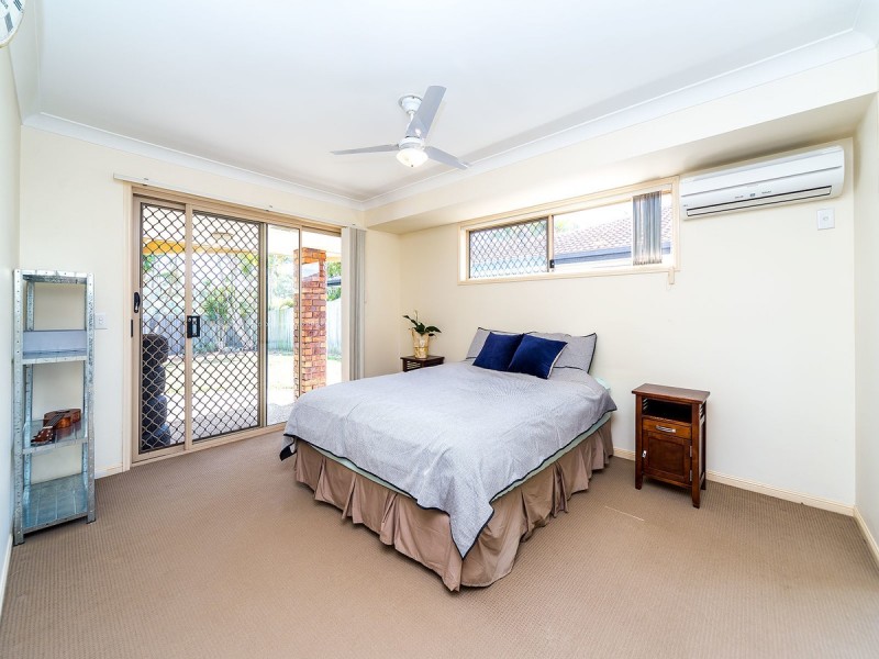 22 Oak Hill Crescent, Parkwood QLD 4214