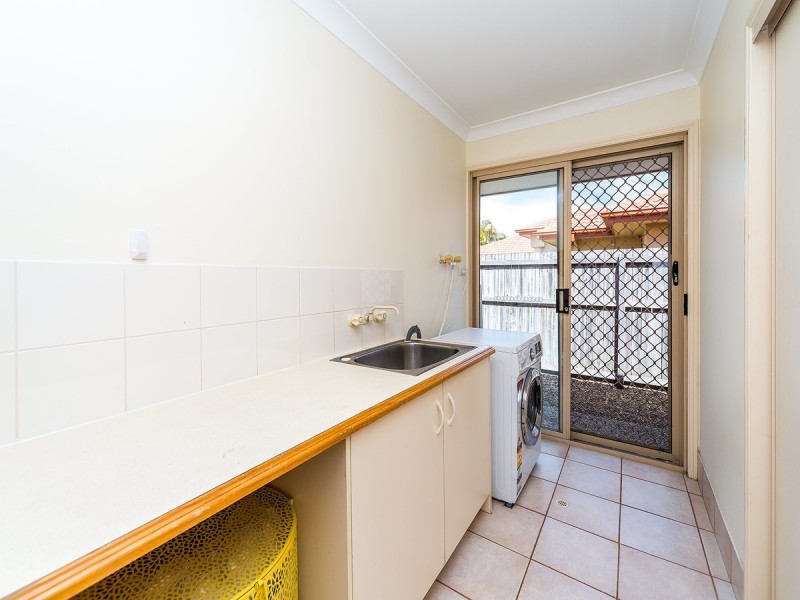 22 Oak Hill Crescent, Parkwood QLD 4214