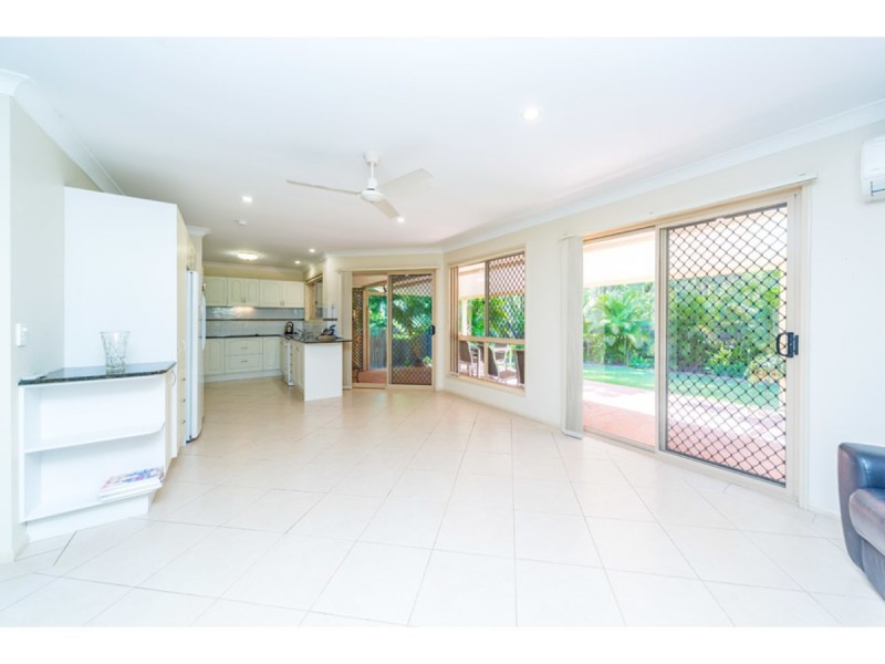 40 Alcott Court, Parkwood QLD 4214