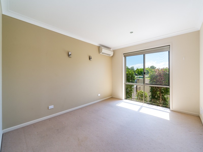 2/39 Abalone Avenue, Paradise Point QLD 4216