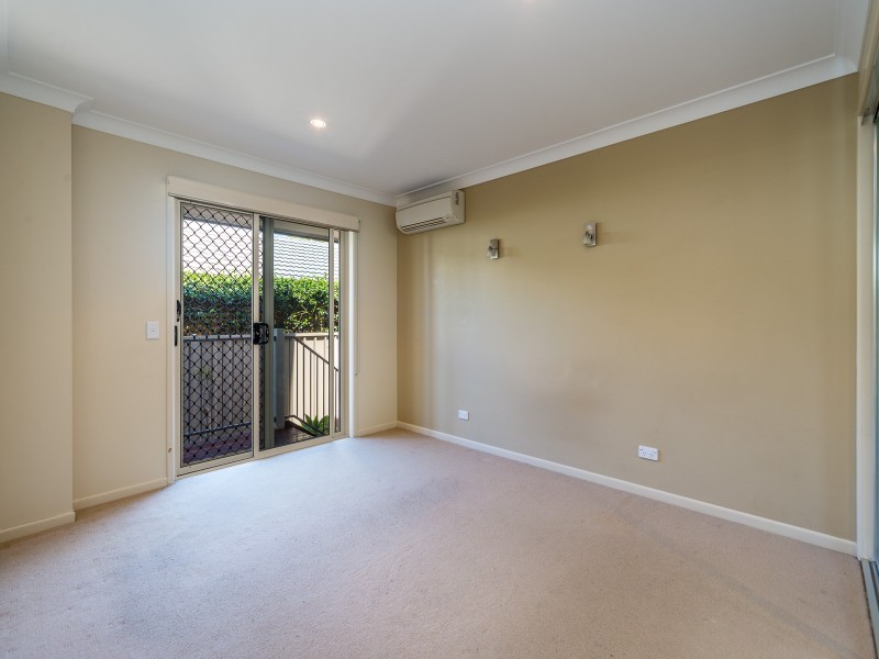 2/39 Abalone Avenue, Paradise Point QLD 4216