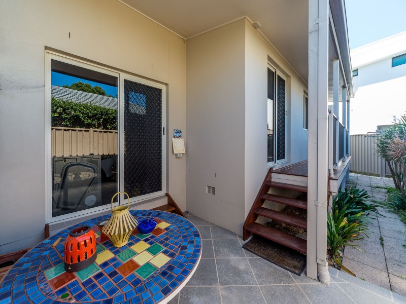 2/39 Abalone Avenue, Paradise Point QLD 4216