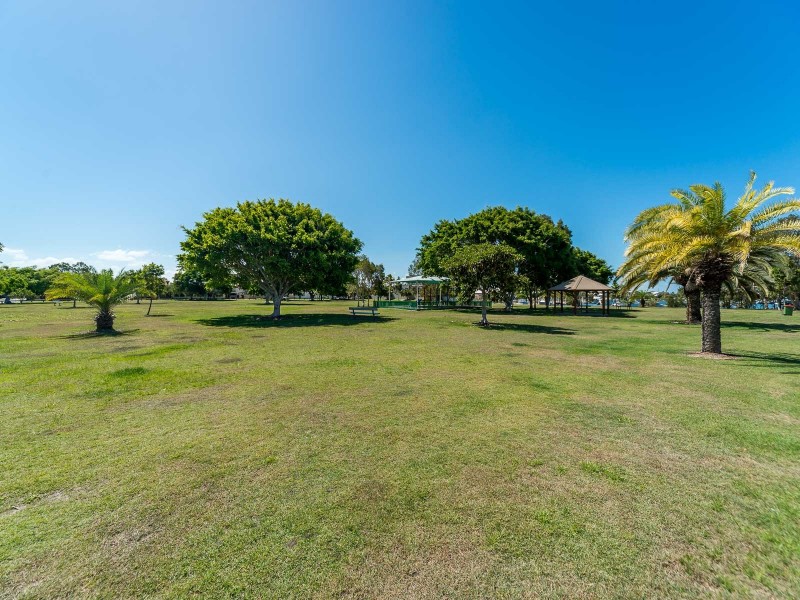 2/39 Abalone Avenue, Paradise Point QLD 4216