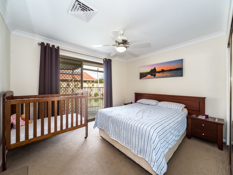 14 Waranga Way, Coombabah QLD 4216