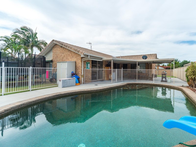 14 Waranga Way, Coombabah QLD 4216