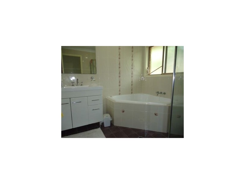 105 Parkwood Boulevarde, Parkwood QLD 4214