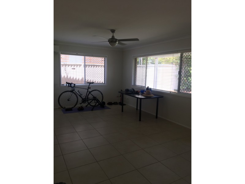 119 Central Street, Labrador QLD 4215