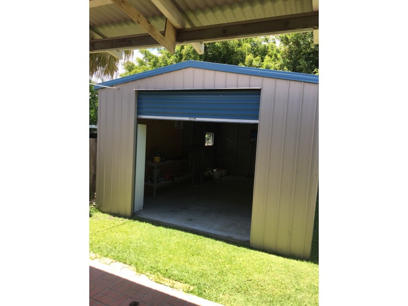 119 Central Street, Labrador QLD 4215