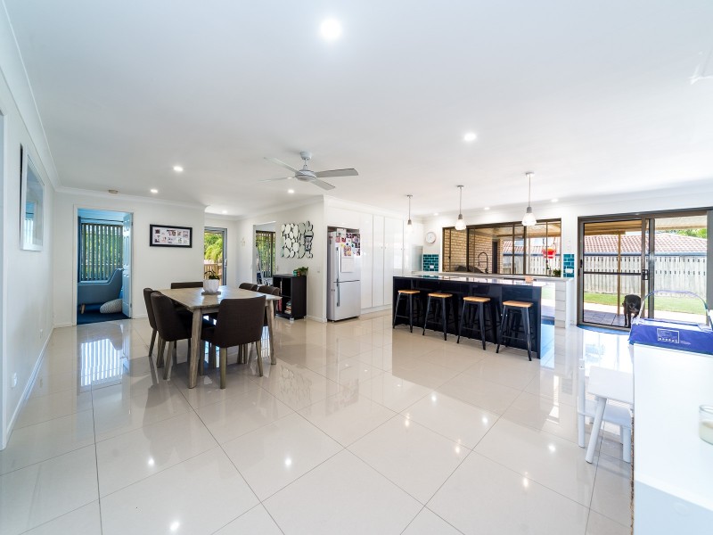 1 Galapagos Way, Pacific Pines QLD 4211