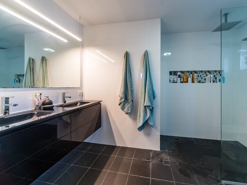 1 Galapagos Way, Pacific Pines QLD 4211