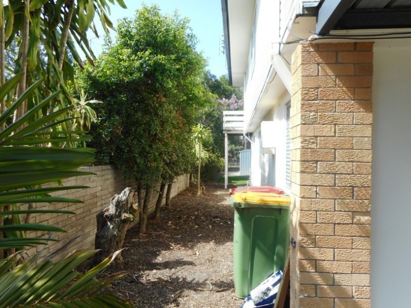 32 Turana Street, Coombabah QLD 4216