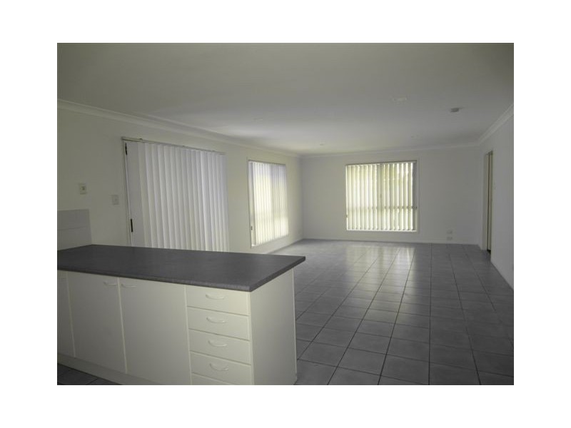 11 Monet Street, Coombabah QLD 4216