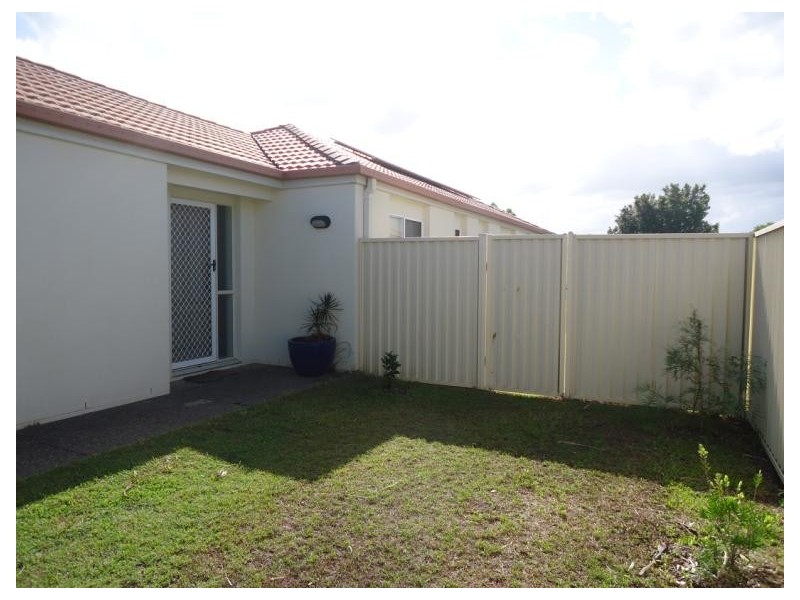 5 Katie Court, Arundel QLD 4214