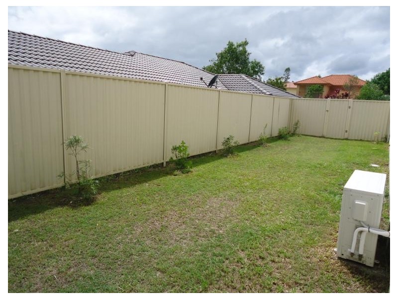 5 Katie Court, Arundel QLD 4214