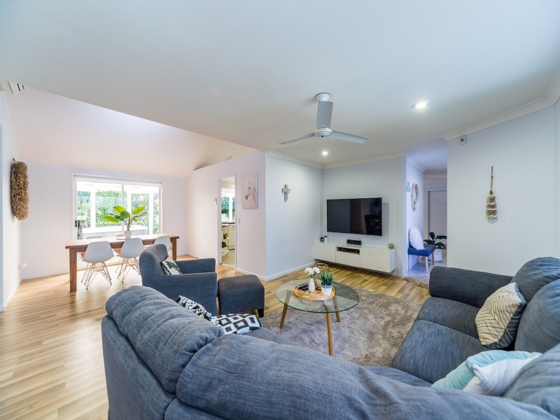 5 Saltbreeze Court, Runaway Bay QLD 4216
