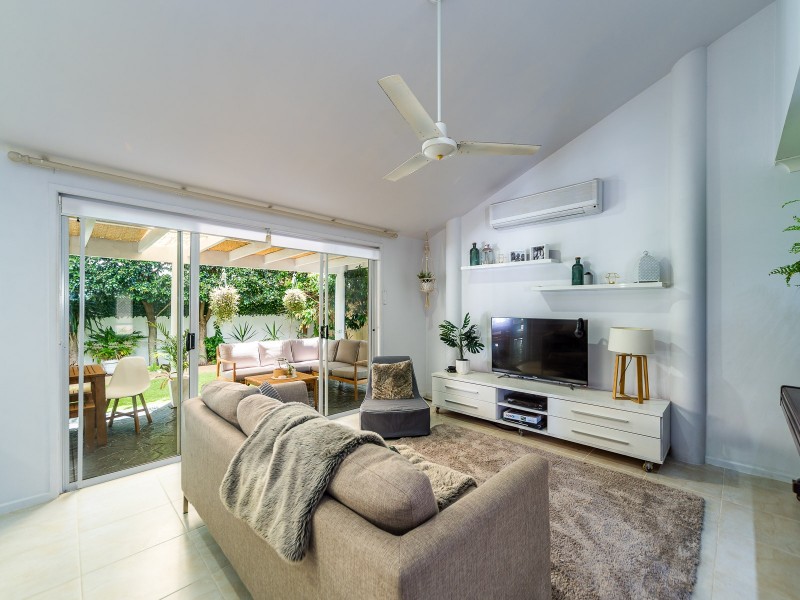 5 Saltbreeze Court, Runaway Bay QLD 4216