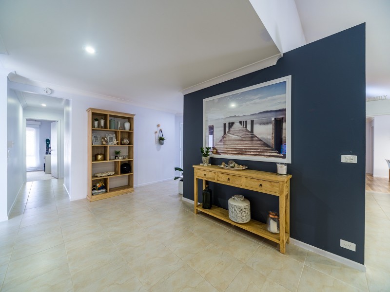 5 Saltbreeze Court, Runaway Bay QLD 4216