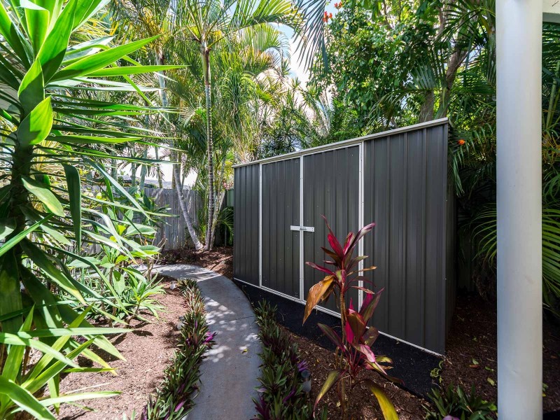 5 Saltbreeze Court, Runaway Bay QLD 4216
