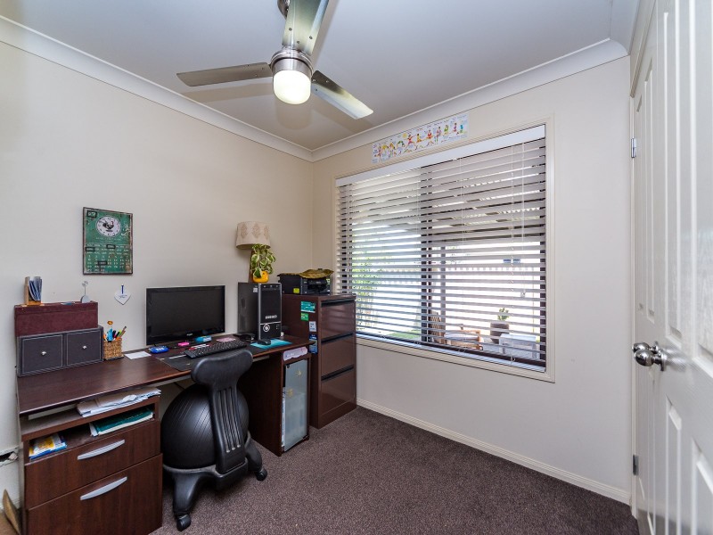 12 Samuel Court, Jacobs Well QLD 4208