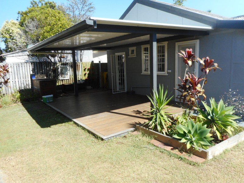 66 Central Street, Labrador QLD 4215