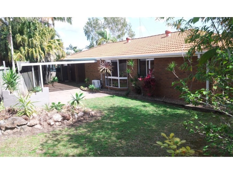 2/16 Stephanie Court, Labrador QLD 4215