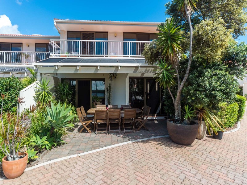 26/81-91 Boykambil Esplanade North, Hope Island QLD 4212