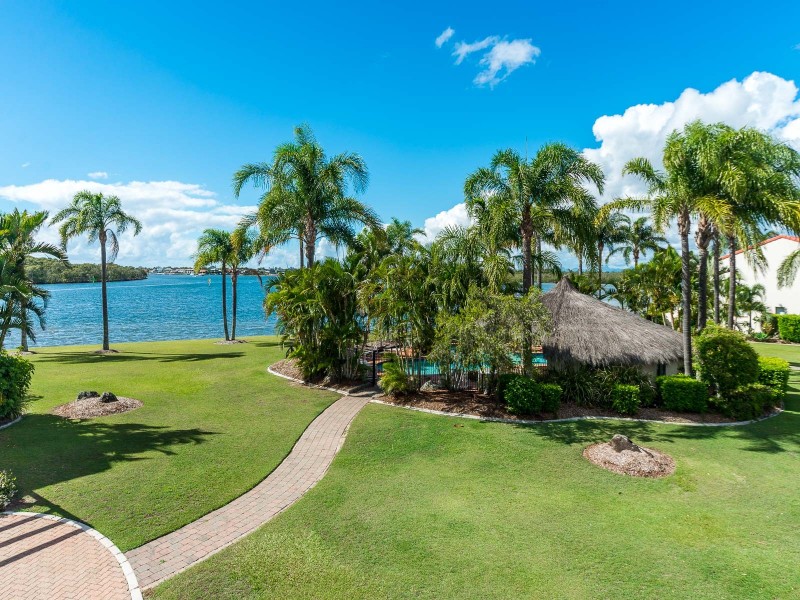 26/81-91 Boykambil Esplanade North, Hope Island QLD 4212