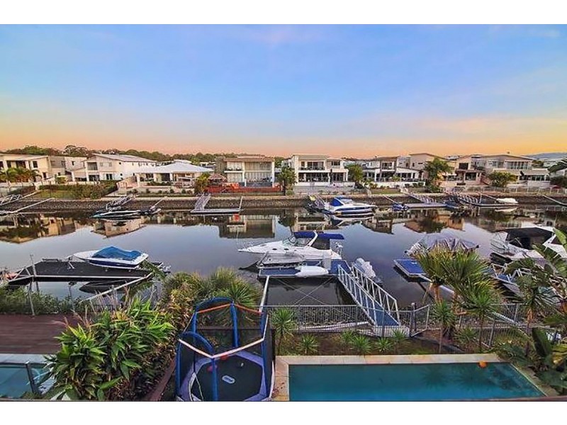 29 Harbourvue Court, Helensvale QLD 4212