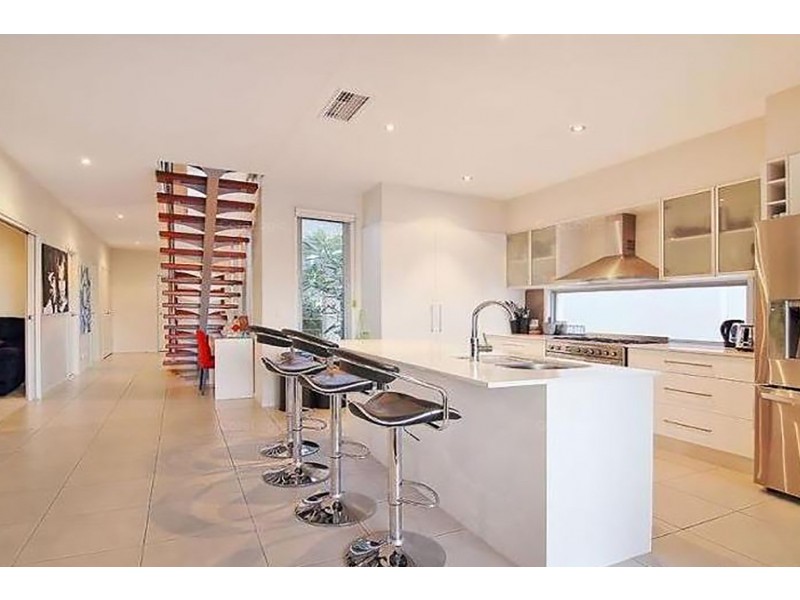 29 Harbourvue Court, Helensvale QLD 4212