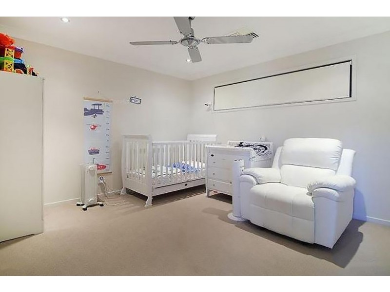 29 Harbourvue Court, Helensvale QLD 4212