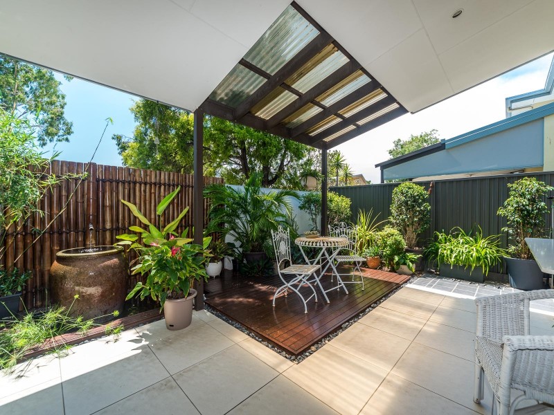 7/411 Oxley Drive, Runaway Bay QLD 4216