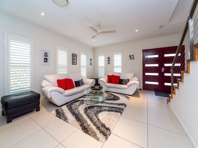 7/411 Oxley Drive, Runaway Bay QLD 4216