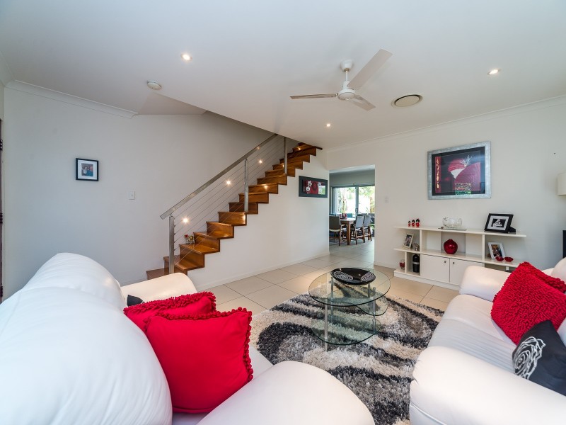 7/411 Oxley Drive, Runaway Bay QLD 4216