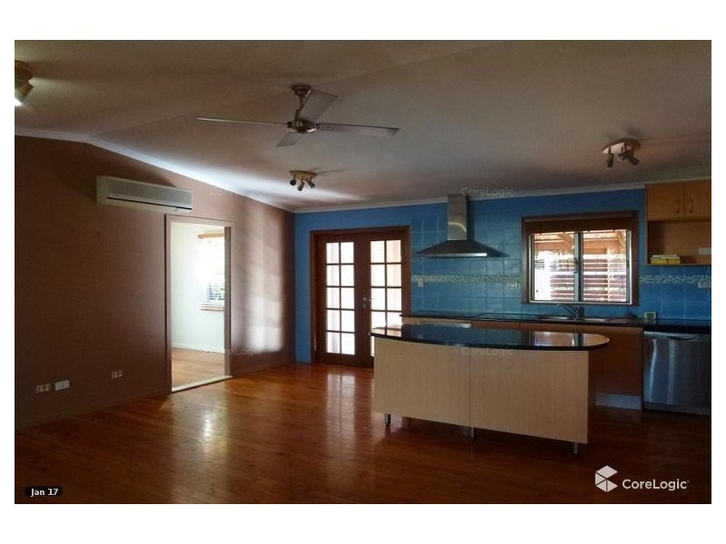 24 Fox Avenue, Southport QLD 4215