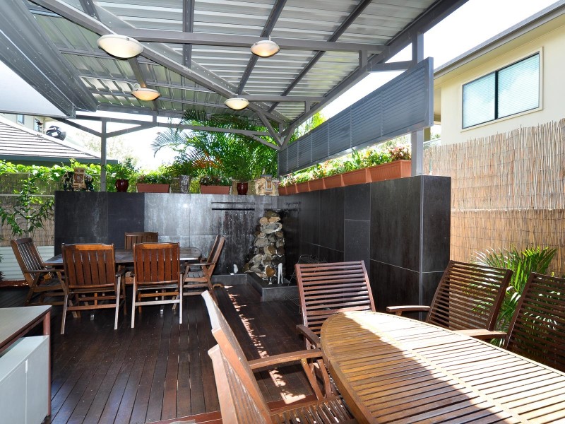 11 Yulia Street, Coombabah QLD 4216