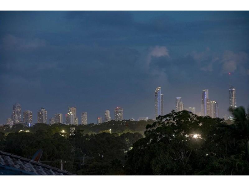 22 Carrumbella Drive, Arundel QLD 4214