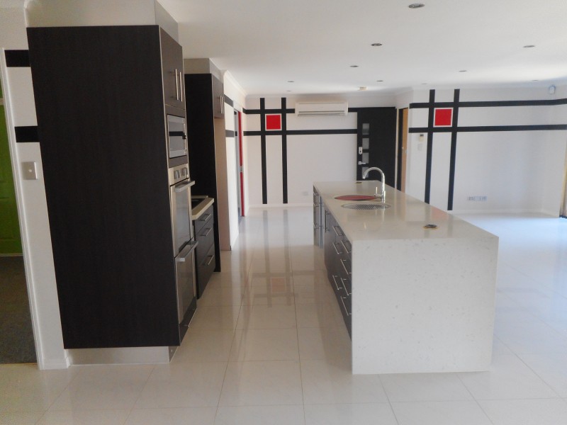 13 Langer Place, Arundel QLD 4214